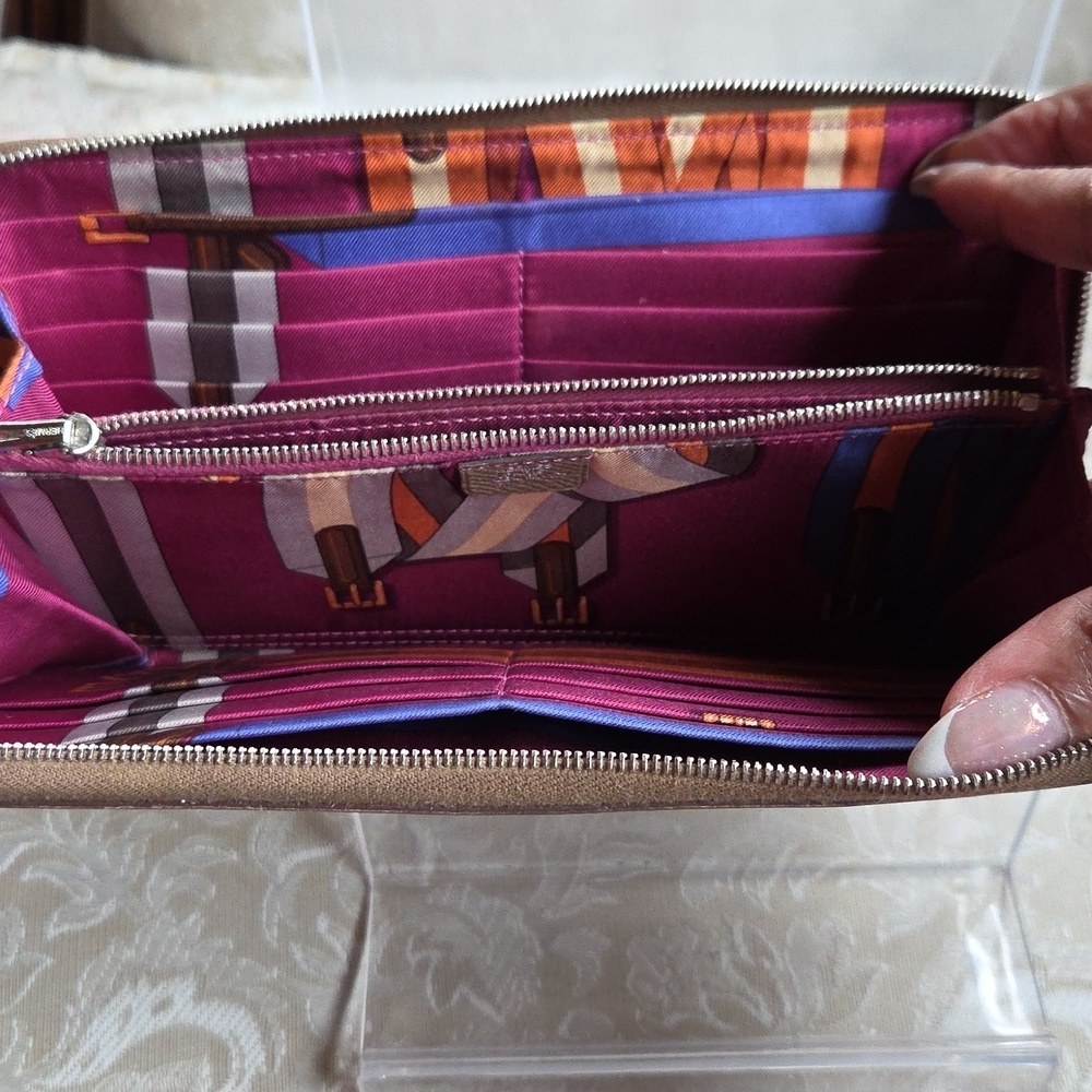 Hermes‎ Taupe Leather Wallet - Picture 5 of 6